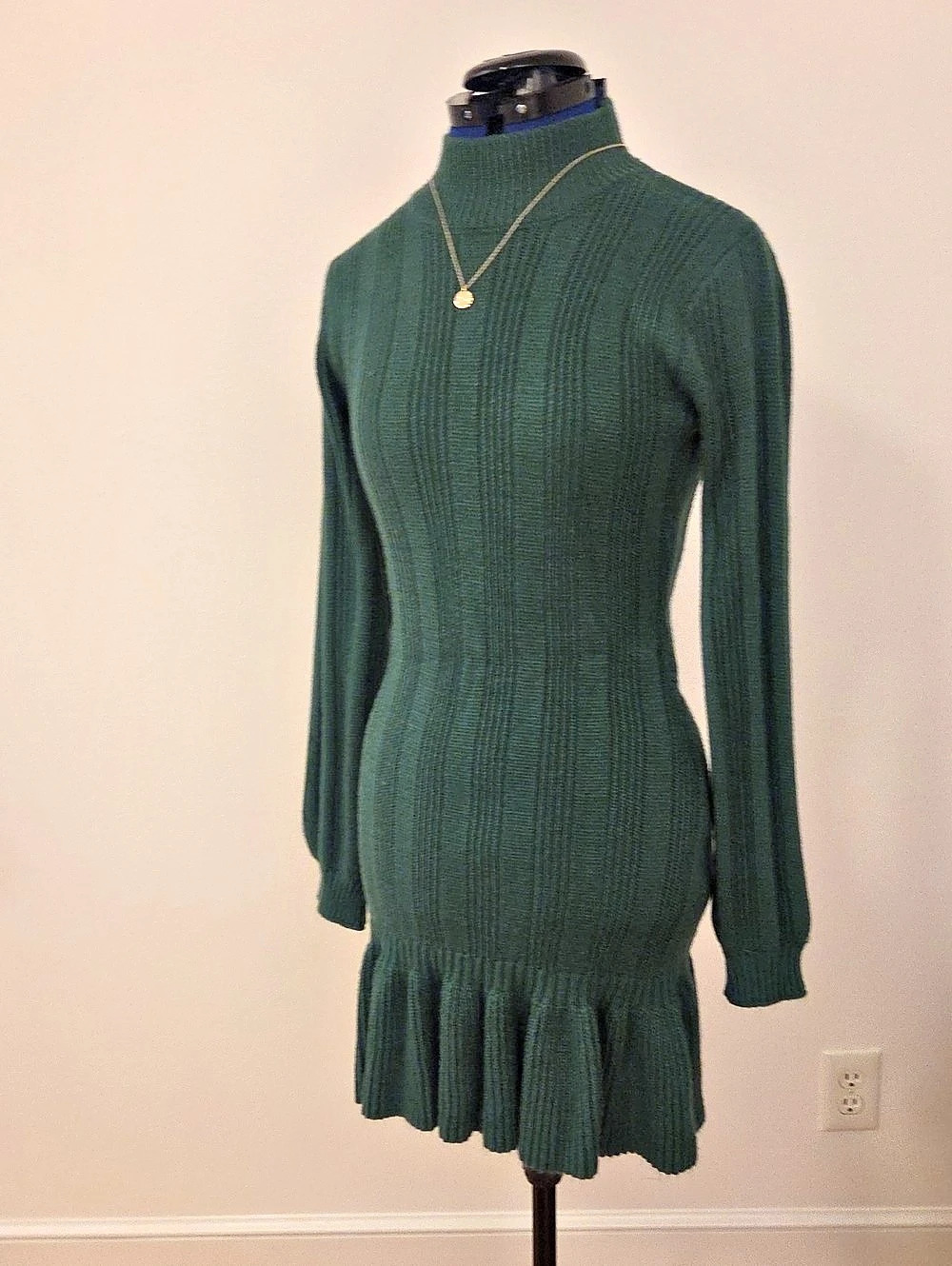 Green Ribbed Knit Mini Dress Like New - Picture 3 of 6